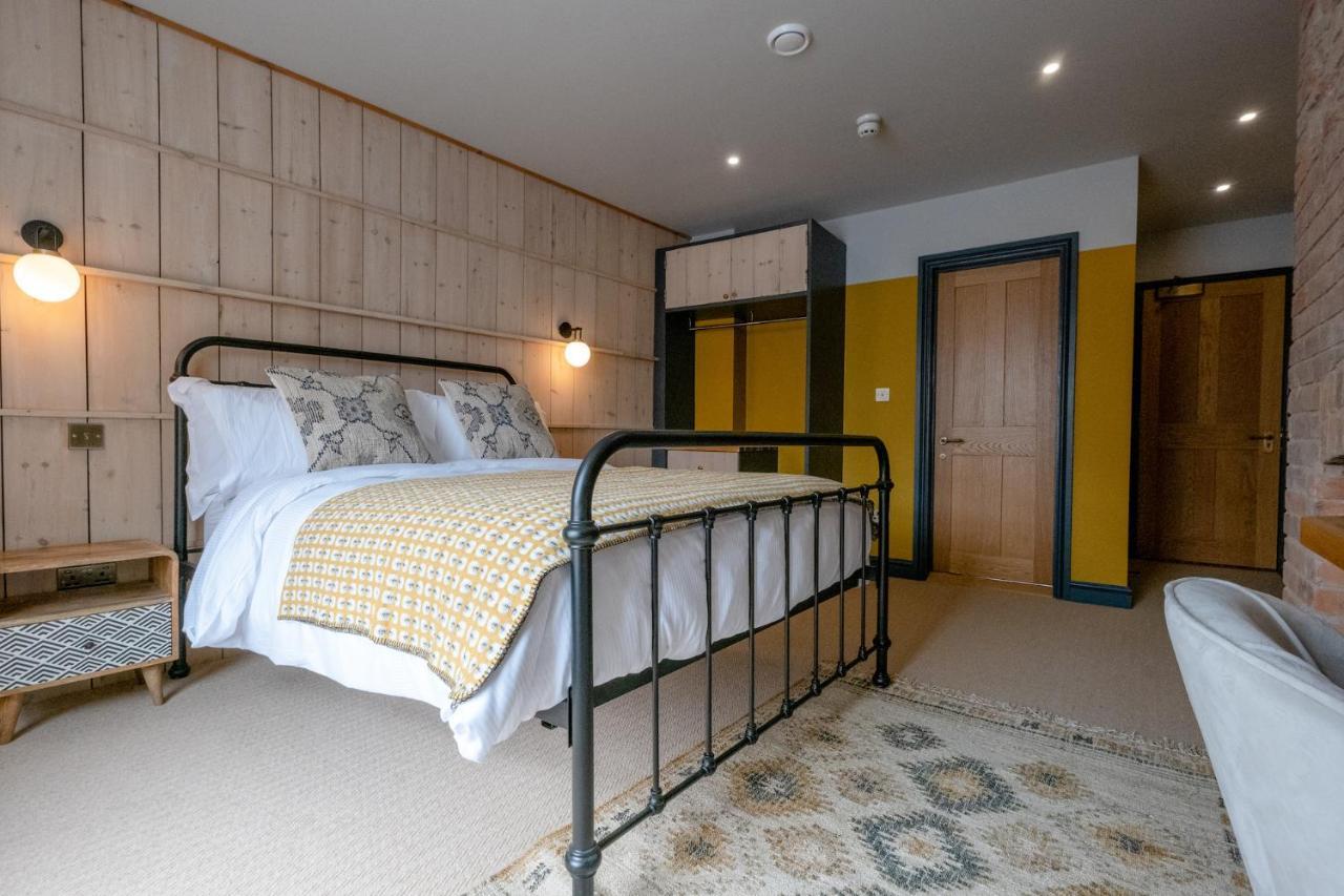 The Sheep And Penguin Hotel Wells Exterior foto