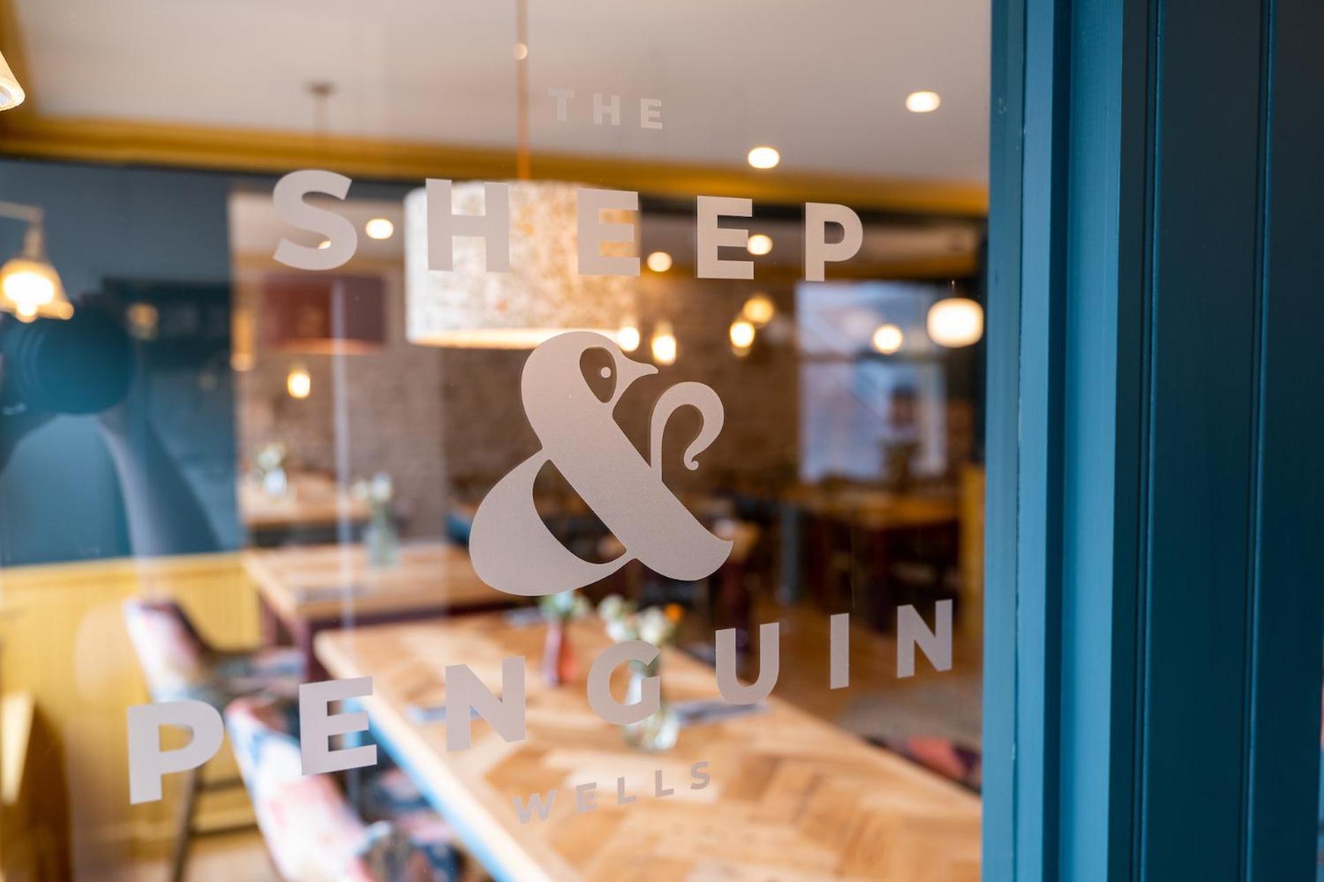 The Sheep And Penguin Hotel Wells Exterior foto